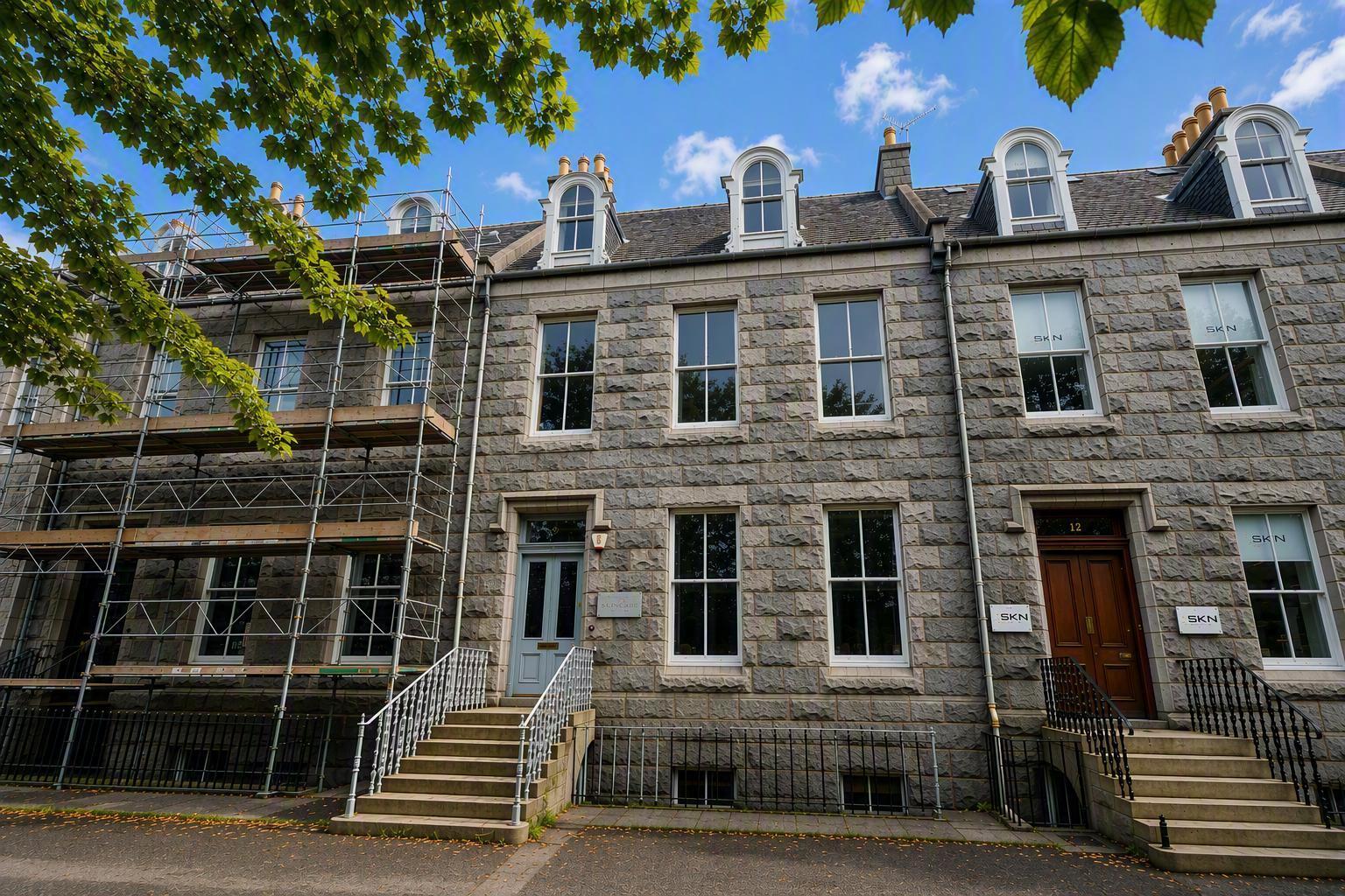 13 Albyn Ter, Aberdeen to rent Building Photo- Image 1 of 6