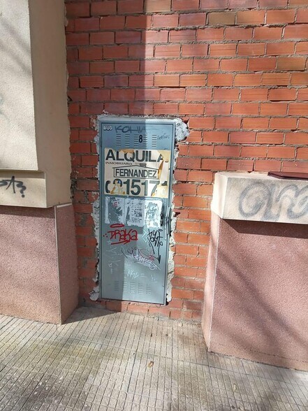 Retail in Cáceres, Cáceres to rent - Building Photo - Image 1 of 1