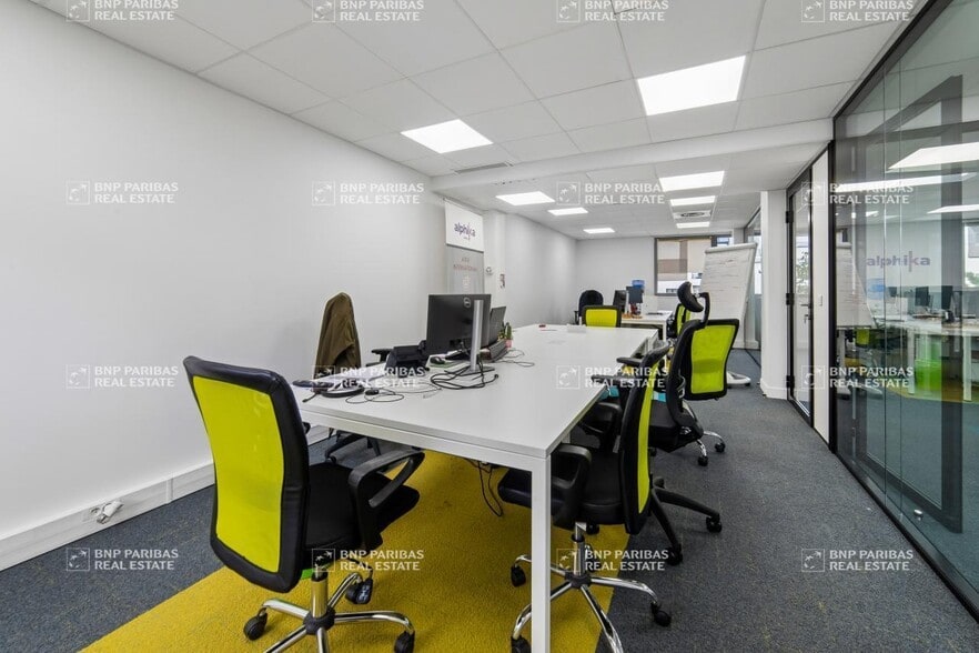 Office in Boulogne-Billancourt to rent - Interior Photo - Image 2 of 11