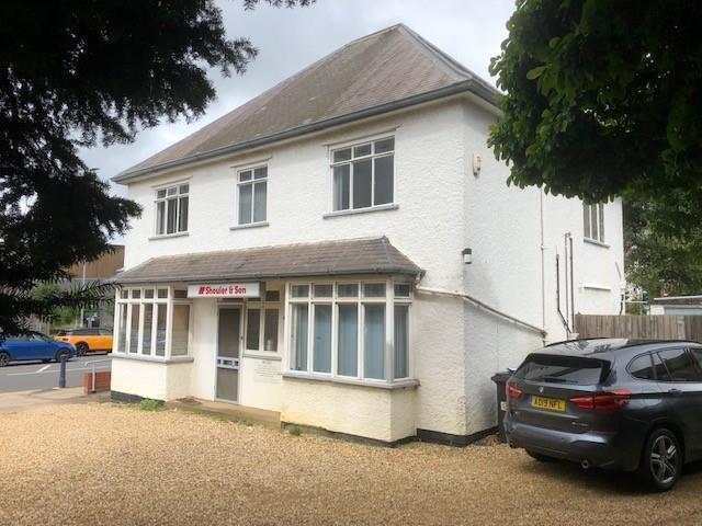 Wilton Rd, Melton Mowbray to rent Building Photo- Image 1 of 12