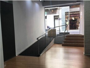 Retail in Igualada, Barcelona to rent Interior Photo- Image 2 of 10