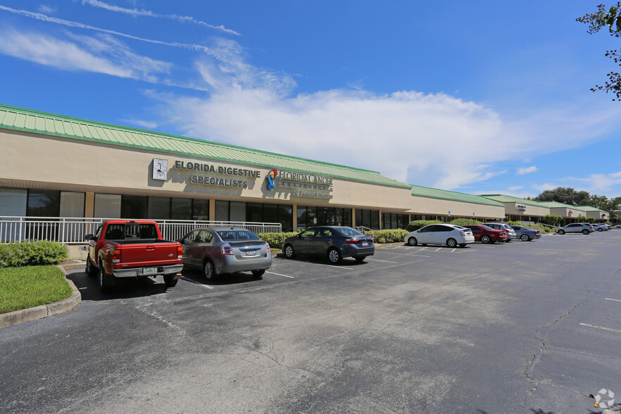 5637-5791 49th St N, Kenneth City, FL for rent - Building Photo - Image 1 of 8