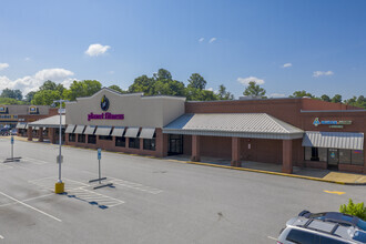 635-643 Spartanburg Hwy, Hendersonville, NC for sale Primary Photo- Image 1 of 1