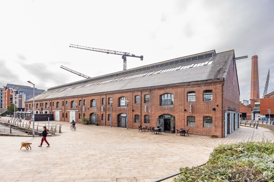 Kings Rd, Swansea for sale - Building Photo - Image 2 of 18