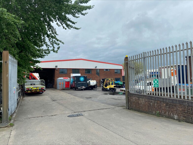 Jubilee Way, Avonmouth to rent - Building Photo - Image 2 of 2