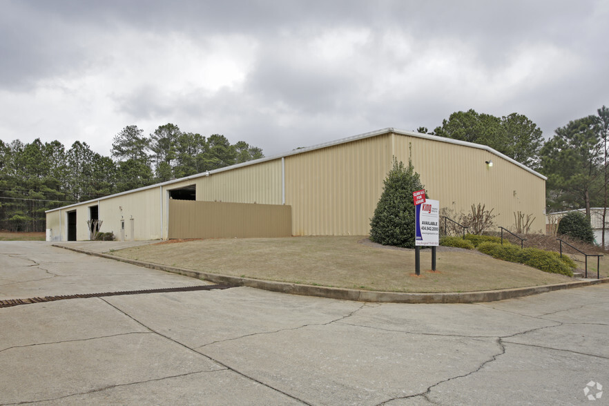 4237 Walking Lane NW, Lilburn, GA for sale - Primary Photo - Image 1 of 6