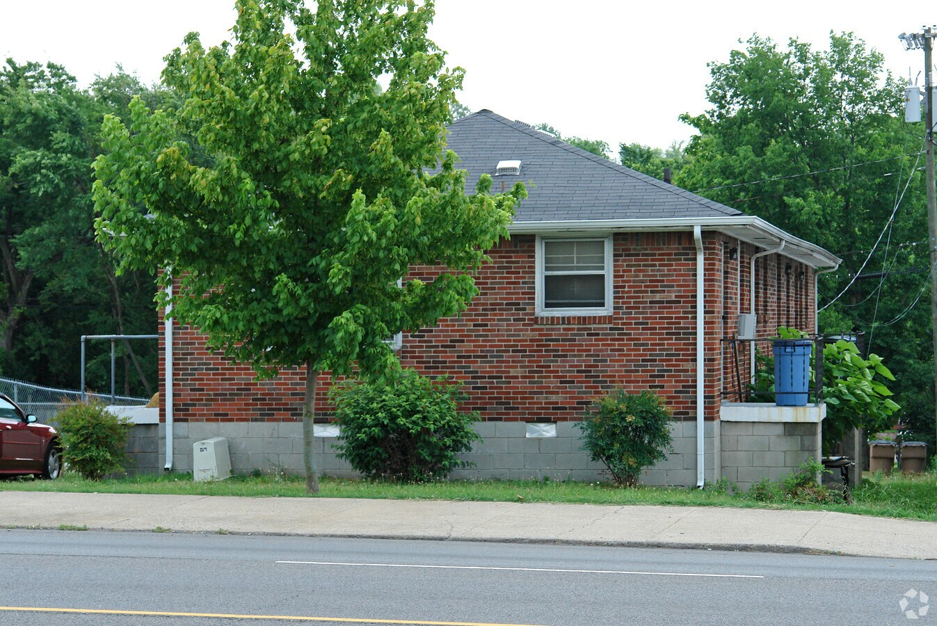 3805 Charlotte Ave, Nashville 37209 UK