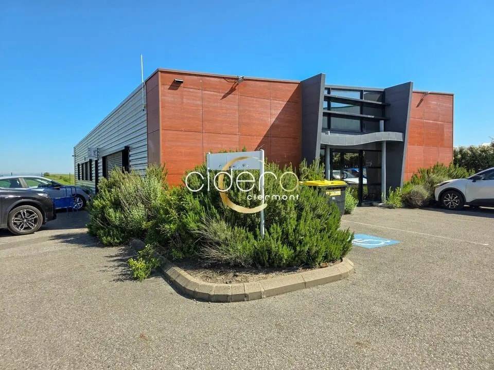 Location Bureaux 348 m² - Photo 1