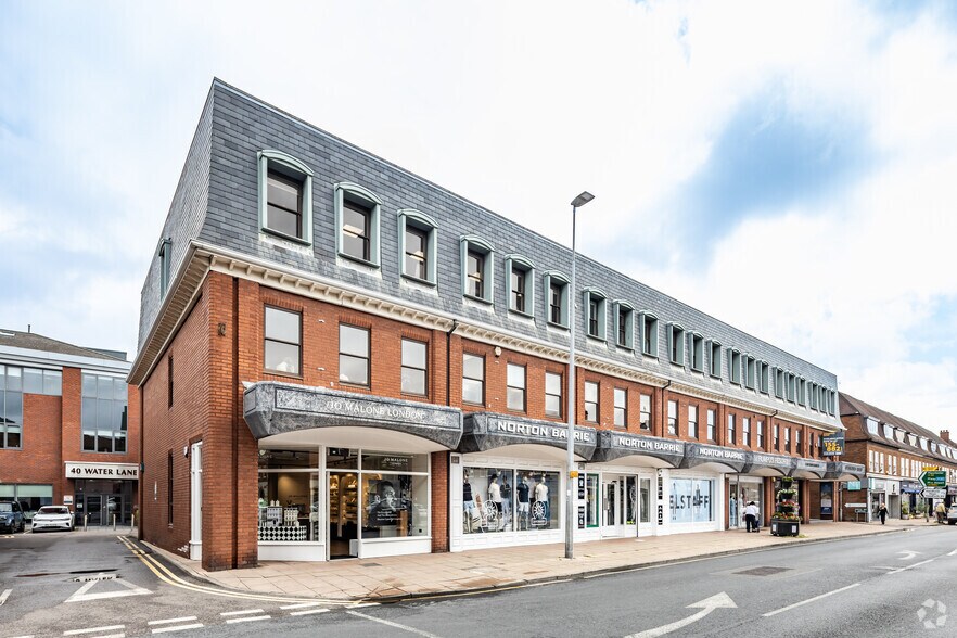 Water Ln, Wilmslow to rent - Building Photo - Image 2 of 22