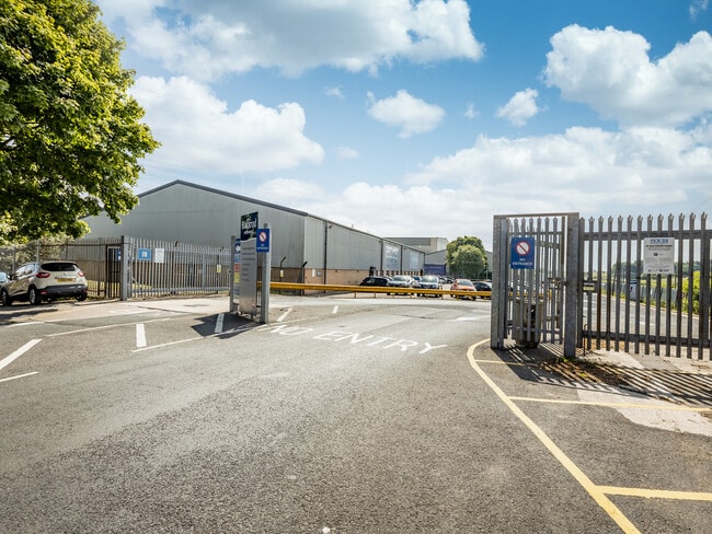 More details for Station Rd, Bolton - Industrial to Rent