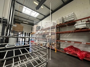 Light Industrial in Vénissieux for sale Interior Photo- Image 2 of 9