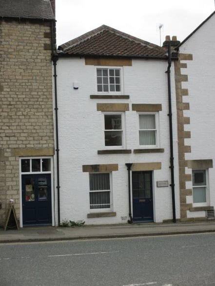 2 Bondgate, Helmsley to rent - Building Photo - Image 2 of 4