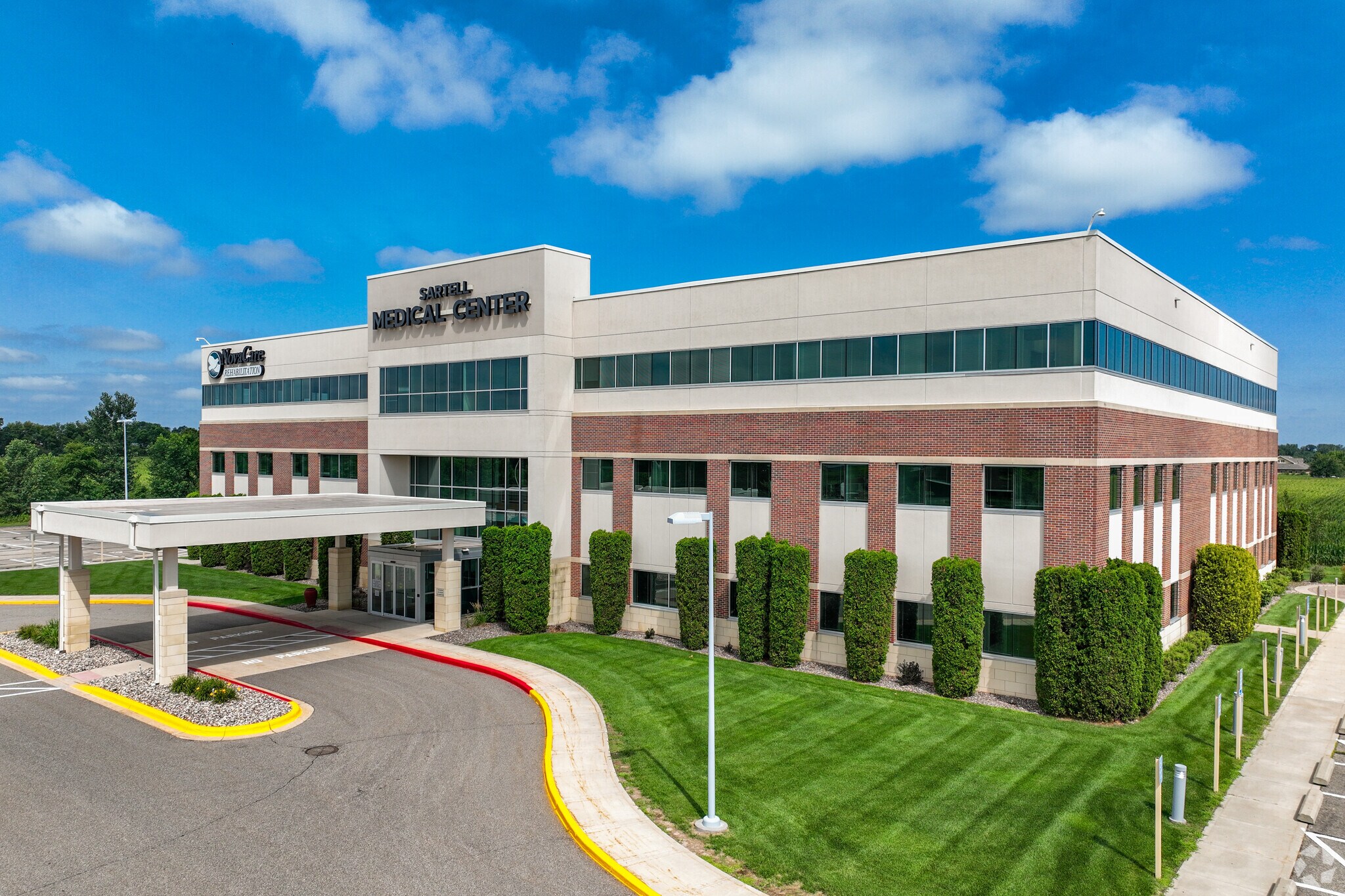 2251 Connecticut Ave S, Sartell, MN to rent Primary Photo- Image 1 of 22