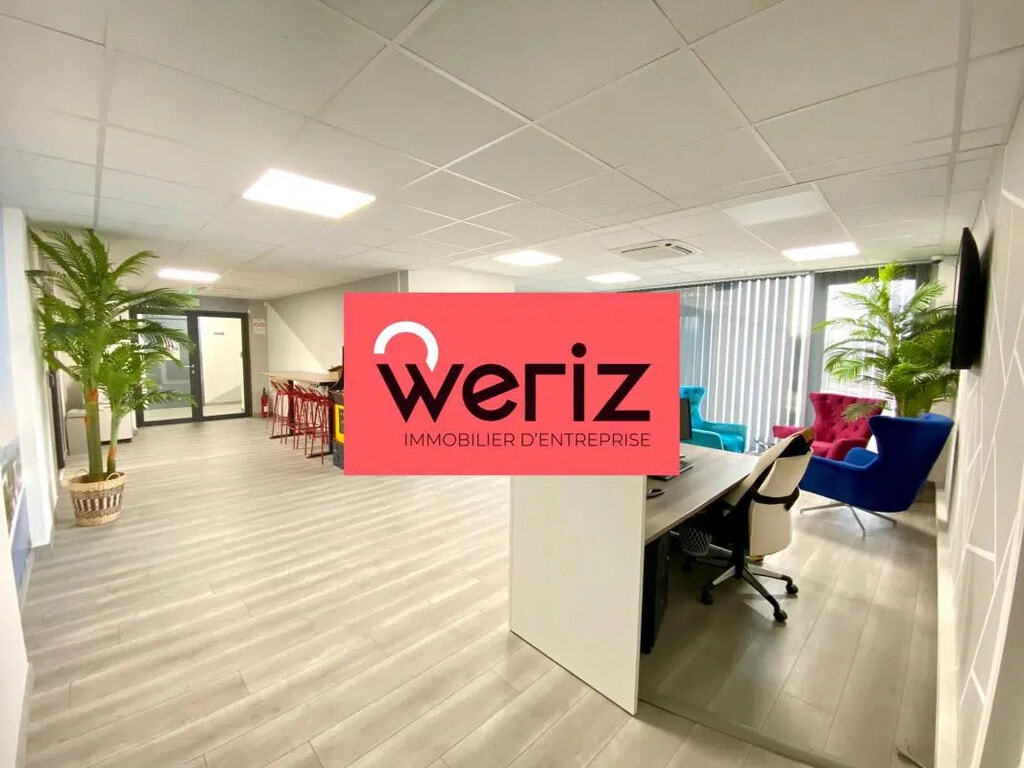 Vente Bureaux 297 m² - Photo 1