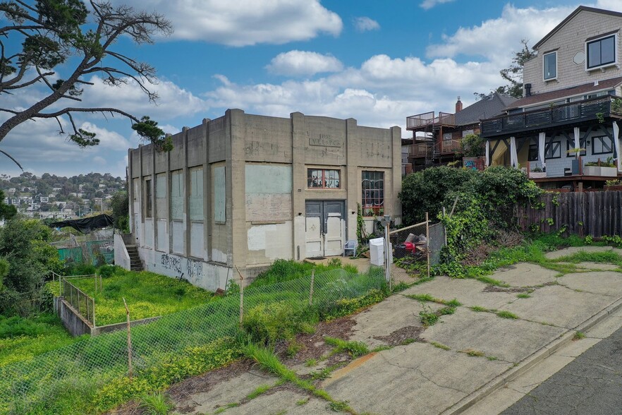 16 Kentucky St, Vallejo, CA for sale - Building Photo - Image 1 of 30