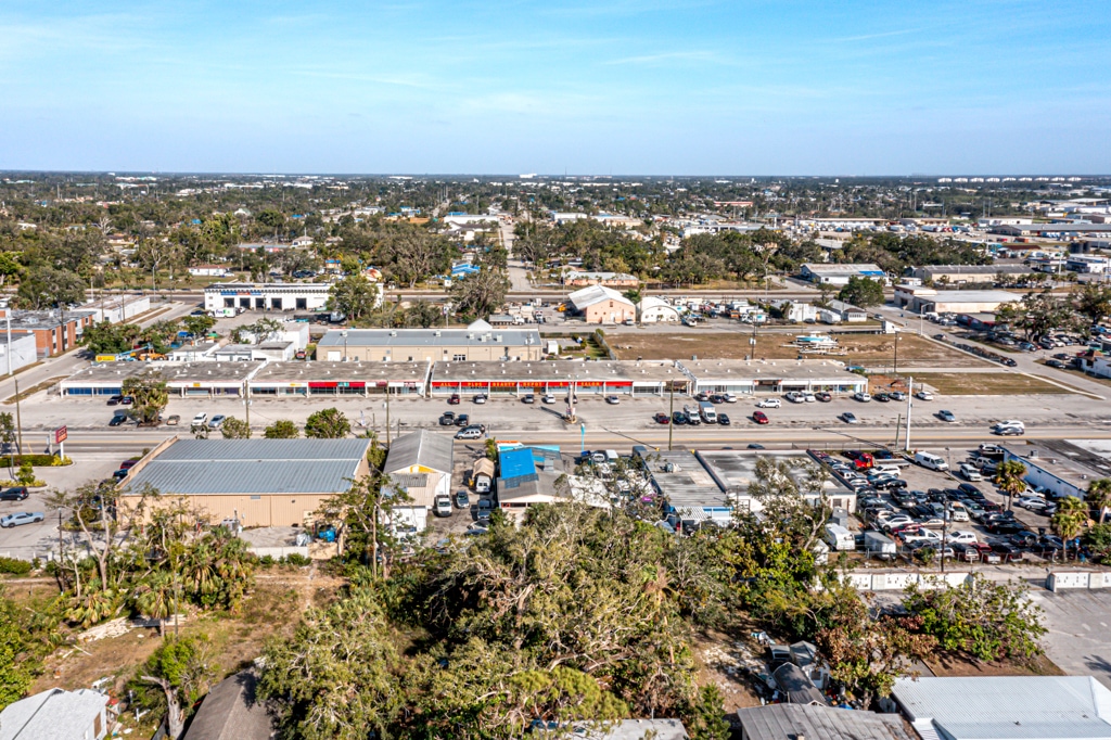 22032273 Fowler St, Fort Myers 33901 22032275 Fowler Street