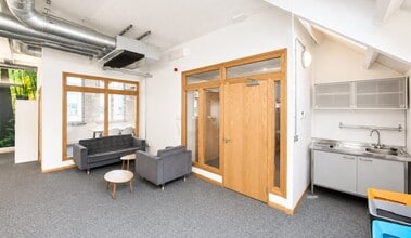 17-25 Gallowgate, Newcastle Upon Tyne to rent Interior Photo- Image 2 of 5