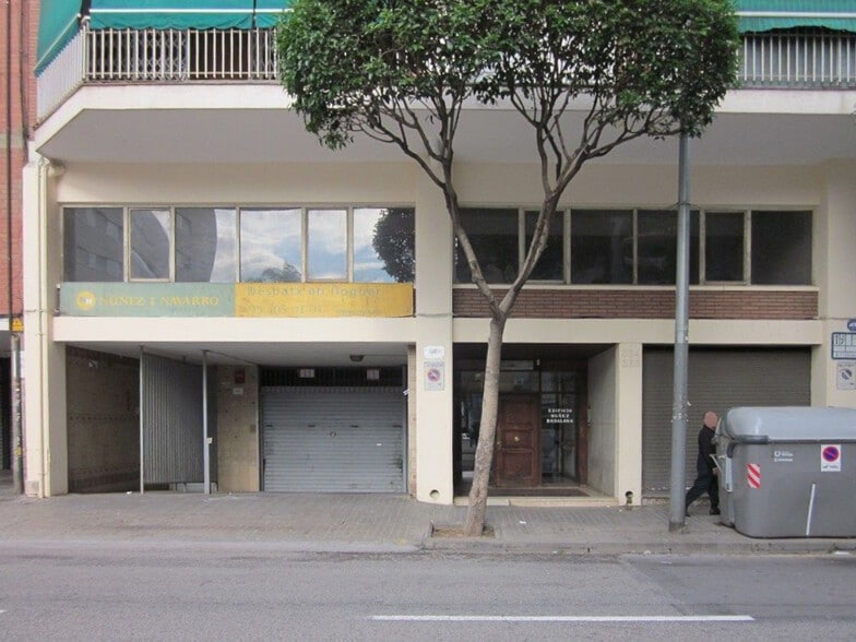 Avinguda de Alfonso XIII, 364-366, Badalona, Barcelona to rent - Building Photo - Image 3 of 4