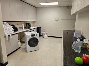 74 Lono Ave, Kahului, HI to rent Building Photo- Image 2 of 11