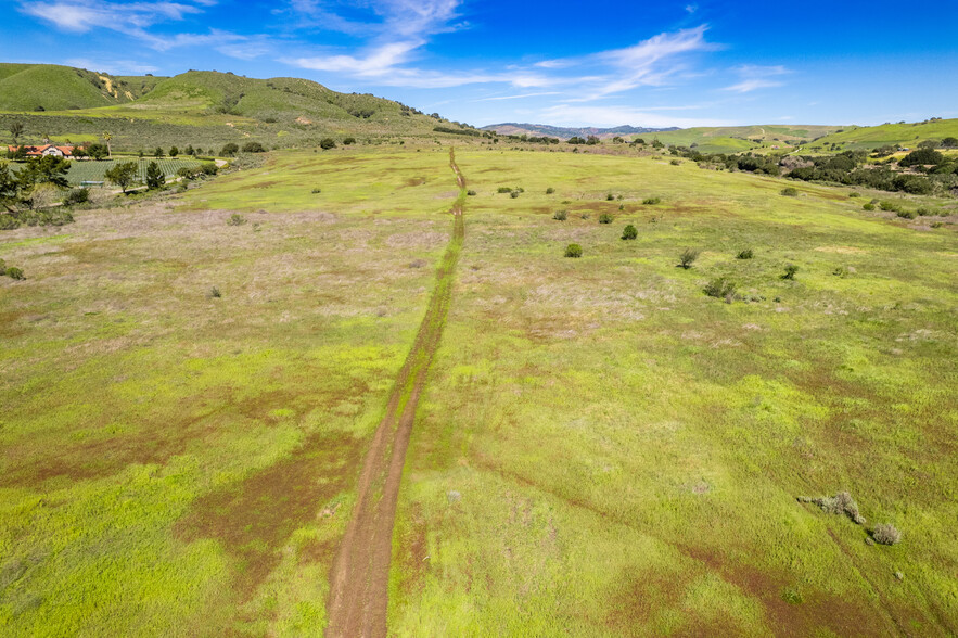 211 Mail Rd, Lompoc, CA for sale - Building Photo - Image 2 of 7