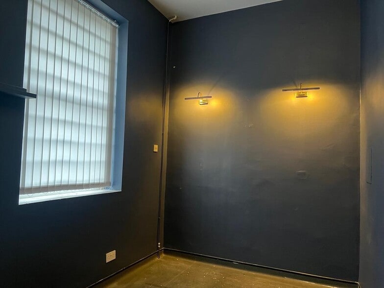 Front St, Morpeth to rent - Interior Photo - Image 2 of 10