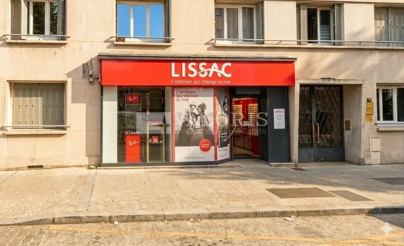 304 Cours Emile Zola, Villeurbanne to rent Building Photo- Image 1 of 5