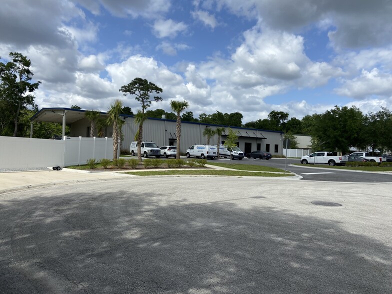 10527 Craig Industrial Dr, Jacksonville, FL for rent - Primary Photo - Image 2 of 12