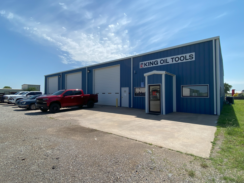 1002 Sooner Trend, Enid, OK for sale - Building Photo - Image 1 of 1