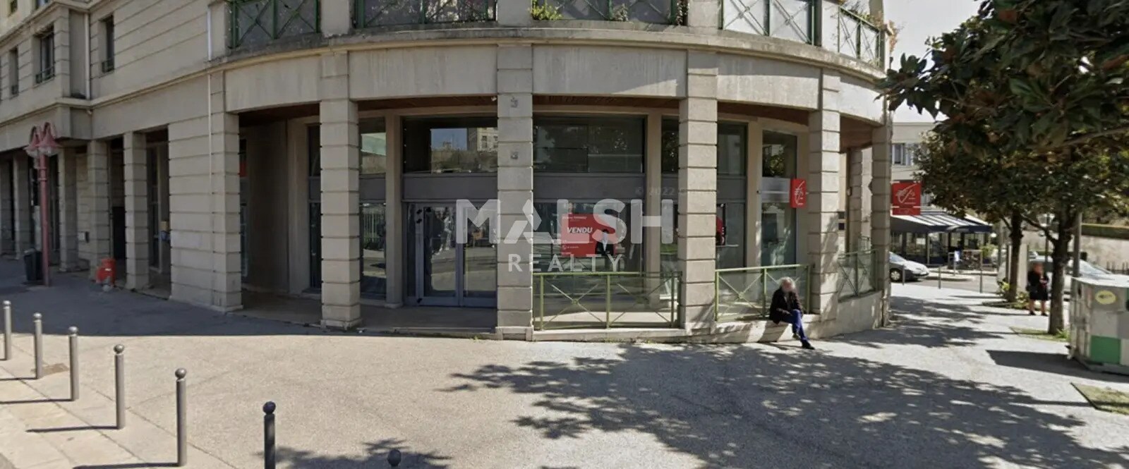 Retail in Caluire-et-Cuire to rent Building Photo- Image 1 of 10