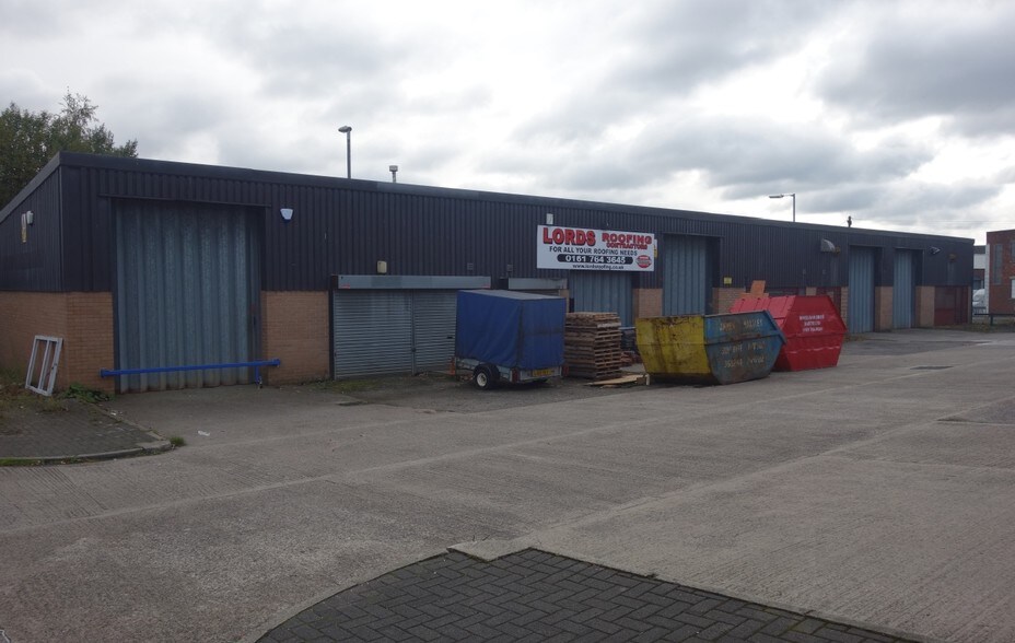 Unit 8 Portland St, Bury for sale - Primary Photo - Image 1 of 1