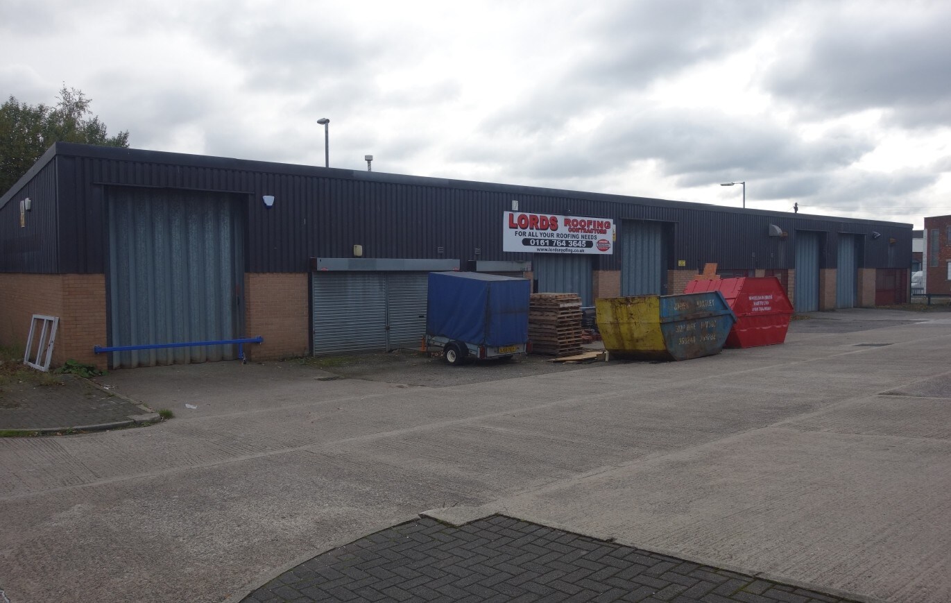 Unit 8 Portland St, Bury for sale Primary Photo- Image 1 of 1