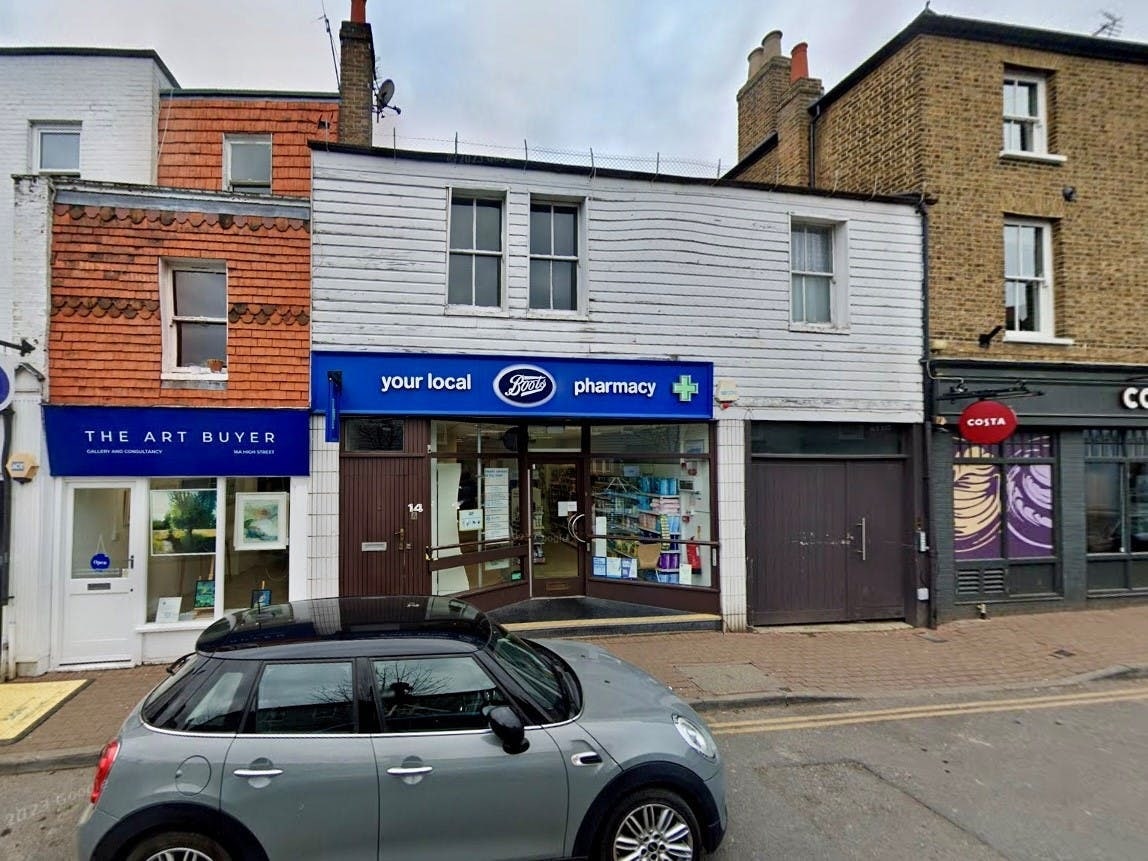 14 High St, Thames Ditton to rent Building Photo- Image 1 of 3
