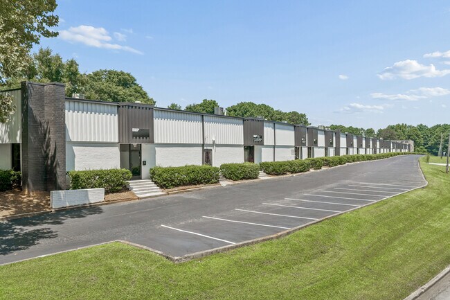 More details for 1870-1908 Forge St, Tucker, GA - Industrial to Rent