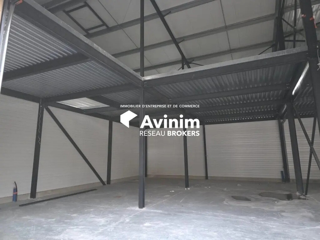 Vente Entrepôt 255 m² - Photo 1