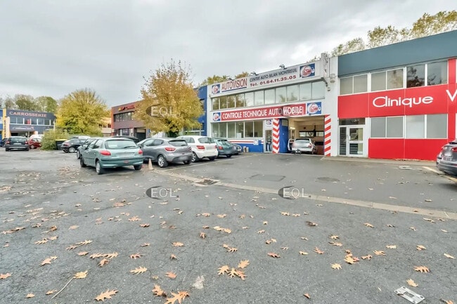 Location Local d'activités 362 m² à 530 m²