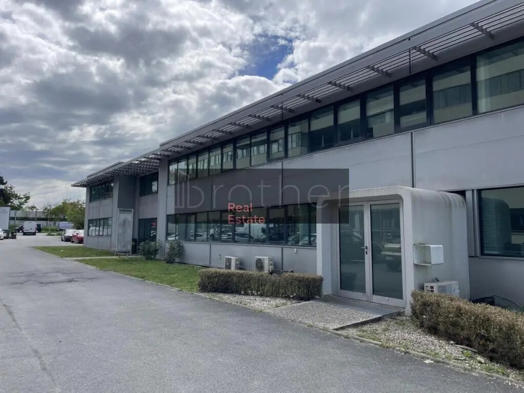 Location Bureaux 150 m² à 520 m² - Photo 1