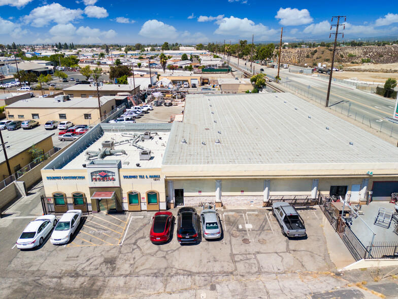 1211 N Azusa Canyon Rd, West Covina, CA for sale - Building Photo - Image 2 of 8