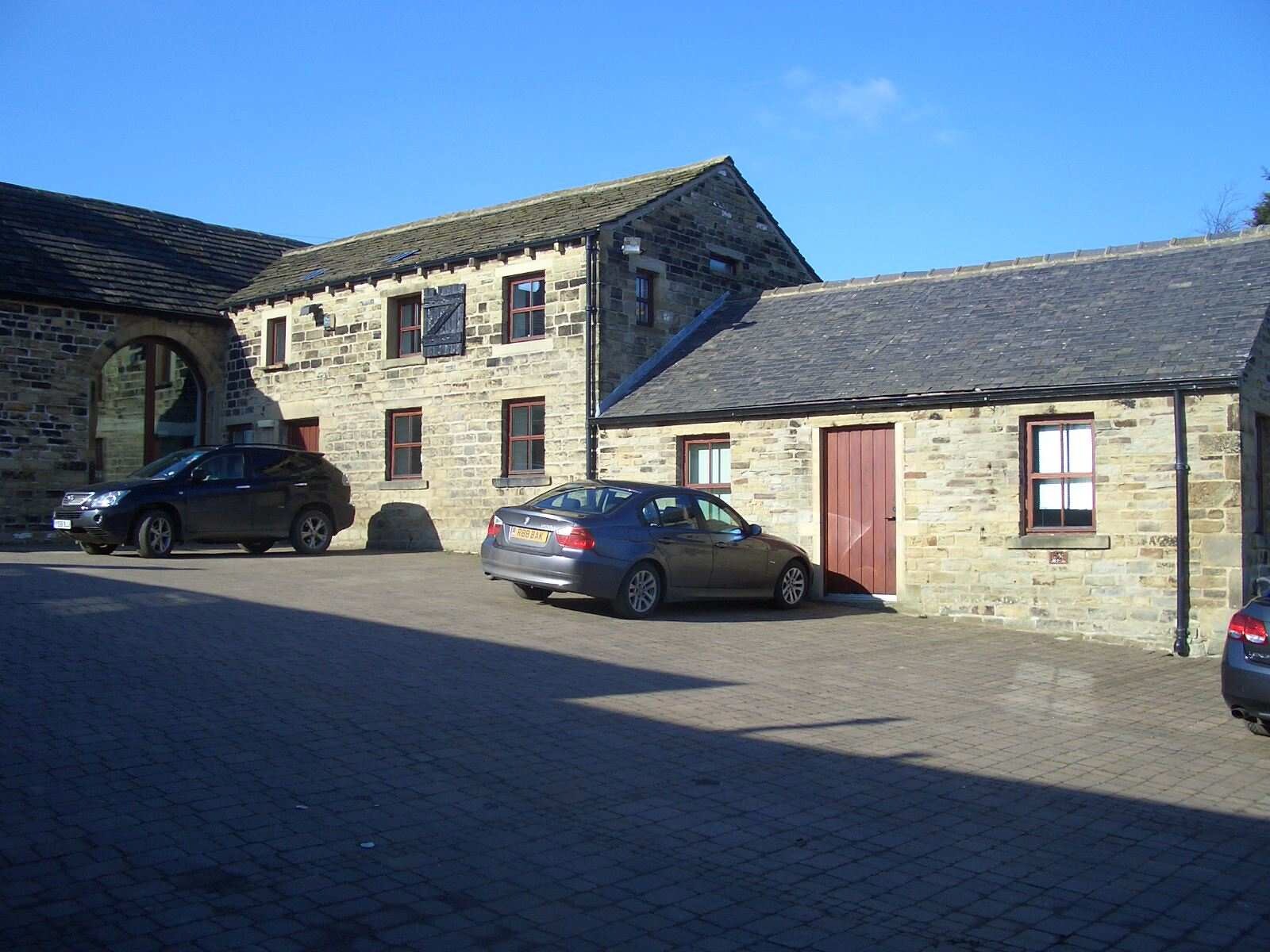 Manor Rd, Huddersfield for sale Primary Photo- Image 1 of 1