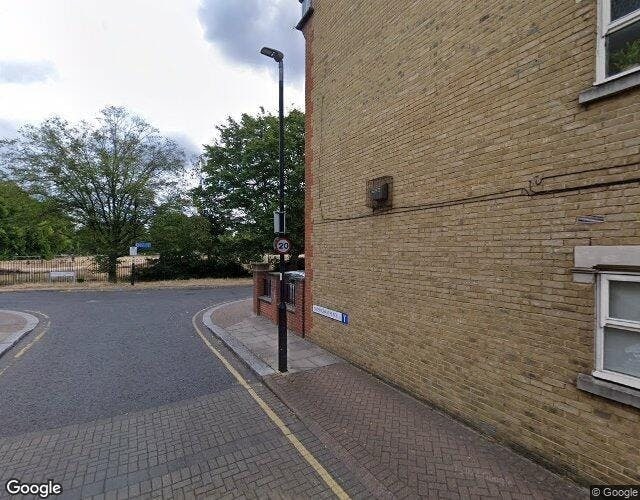 Clapham Common West Side, London to rent - Building Photo - Image 1 of 2