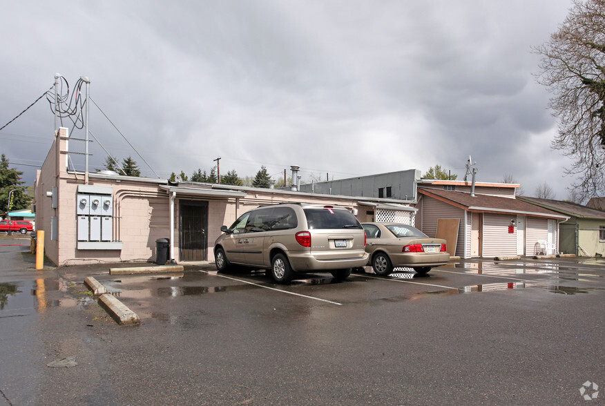 714-720 E Main Ave, Puyallup, WA for rent - Building Photo - Image 2 of 2