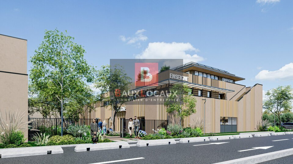 Office in Aubagne to rent - Building Photo - Image 1 of 16