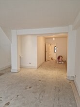 14 Baker St, Weybridge to rent Interior Photo- Image 2 of 4