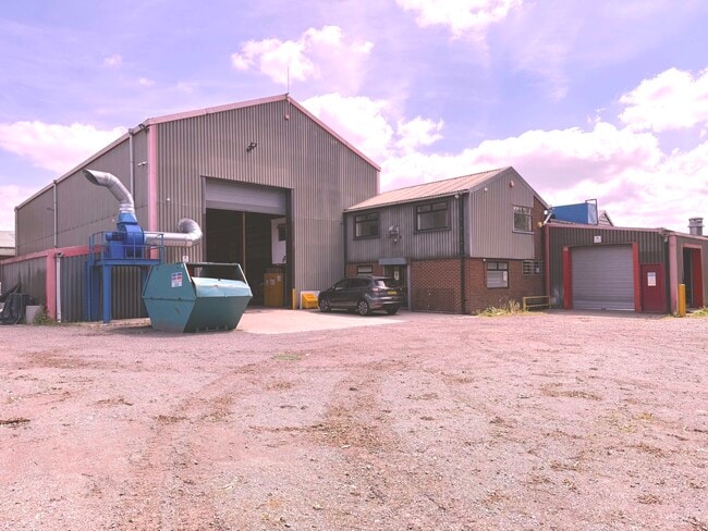 More details for Units 1&2 Hillcrest, Brighouse Road, Halifax - Industrial to Rent