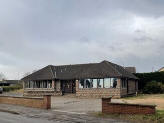 More details for 1 Charleton Rd, Montrose - Retail to Rent
