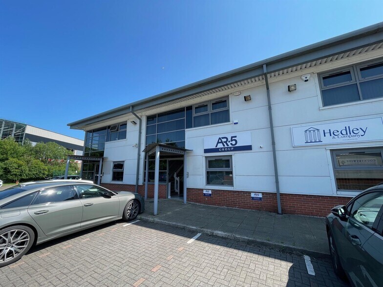 Trident Way, Blackburn to rent - Building Photo - Image 2 of 4