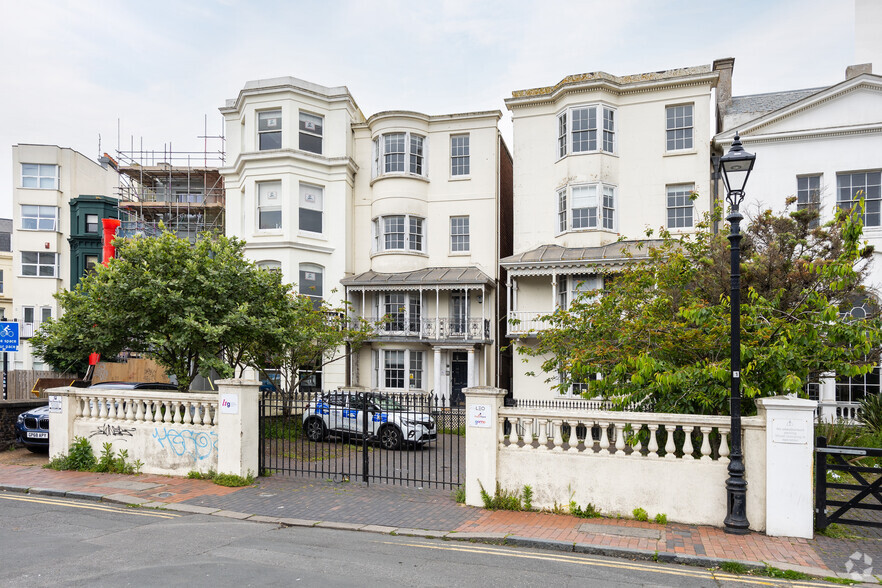 52-53 Old Steine, Brighton for rent - Primary Photo - Image 1 of 2