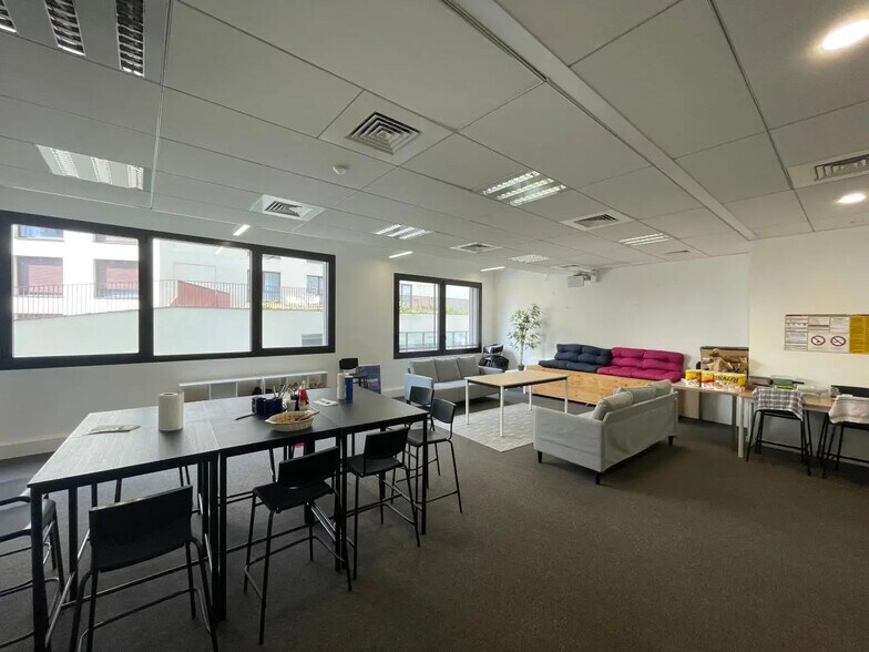 Office in Bordeaux to rent - Interior Photo - Image 3 of 14