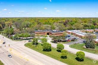 1990 E Algonquin Rd, Schaumburg, IL - AERIAL  map view