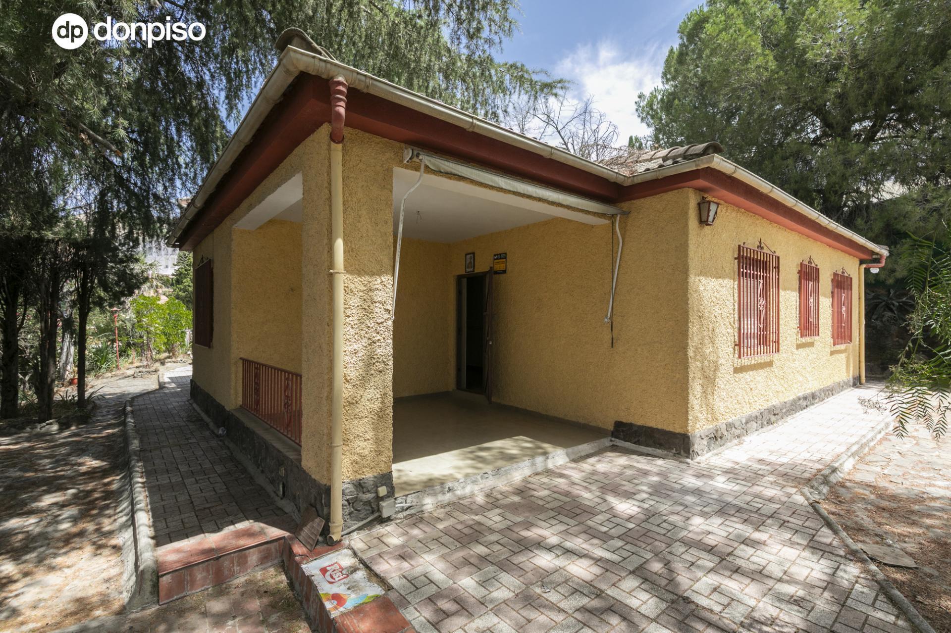 Plaza Trajano, 24, Cenes de la Vega, Granada for sale Primary Photo- Image 1 of 37