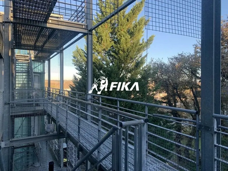 Office in Toulouse to rent - Building Photo - Image 1 of 5